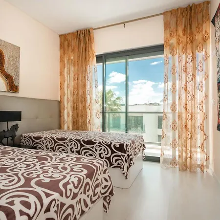 Cavalo Preto, Beach Apartment *